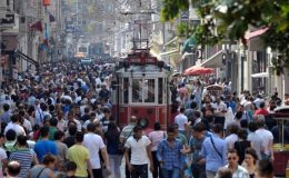 Araştırma: Türk erkekleri kadınlara göre geleneklerine daha bağlı
