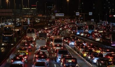 Trafiğe yapılan yeni kayıtlar artıyor: Trafikteki araç sayısı 29 milyona yaklaştı!