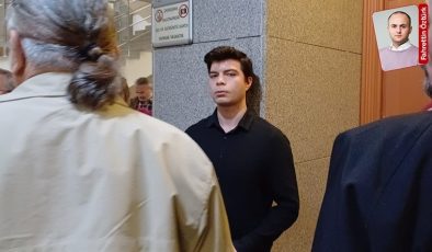 Hilafet bayrağı taşıyan kişiye yumruk atmıştı: Ege Akersoy ilk kez hâkim karşısına çıktı