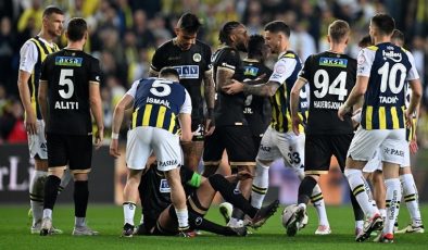 Kırmızı kart, penaltı… Eski hakemler Fenerbahçe – Alanyaspor maçının tartışmalı pozisyonlarını yorumladı!