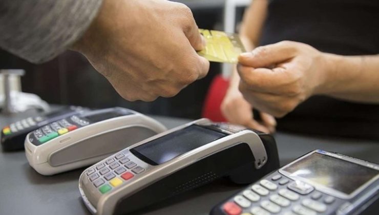 Kredi kartı harcamalarına ‘kısıtlama’ sinyali: Yurttaşı neler bekliyor?