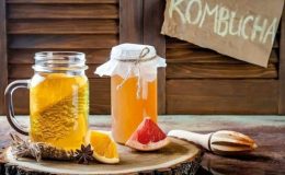 Doğu Asya’nın gizli iksiri yaşlanmaya meydan okuyor! İşte Kombucha çayı ve faydaları…