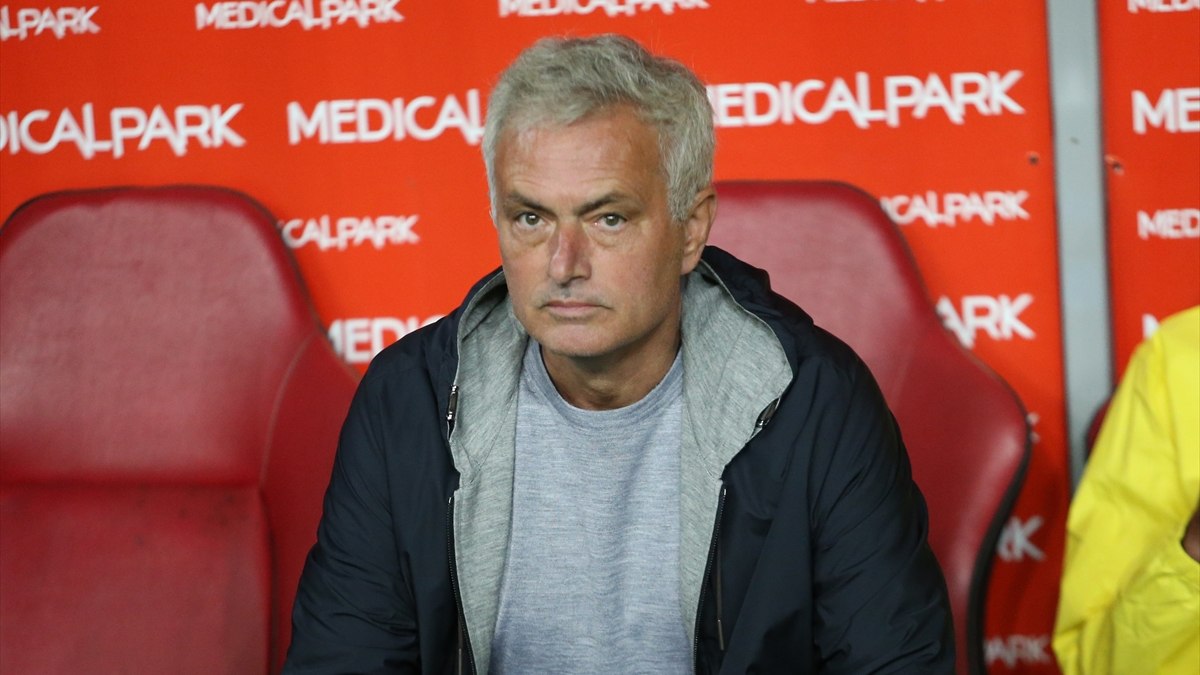 Fenerbahçe’de Jose Mourinho, İsmail Kartal’ın gerisinde kaldı