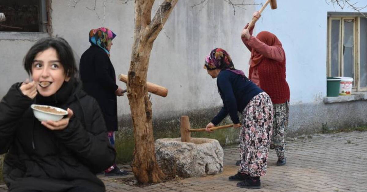 Bilecik’te köylüler “kavurga” geleneğini imeceyle yaşatıyor