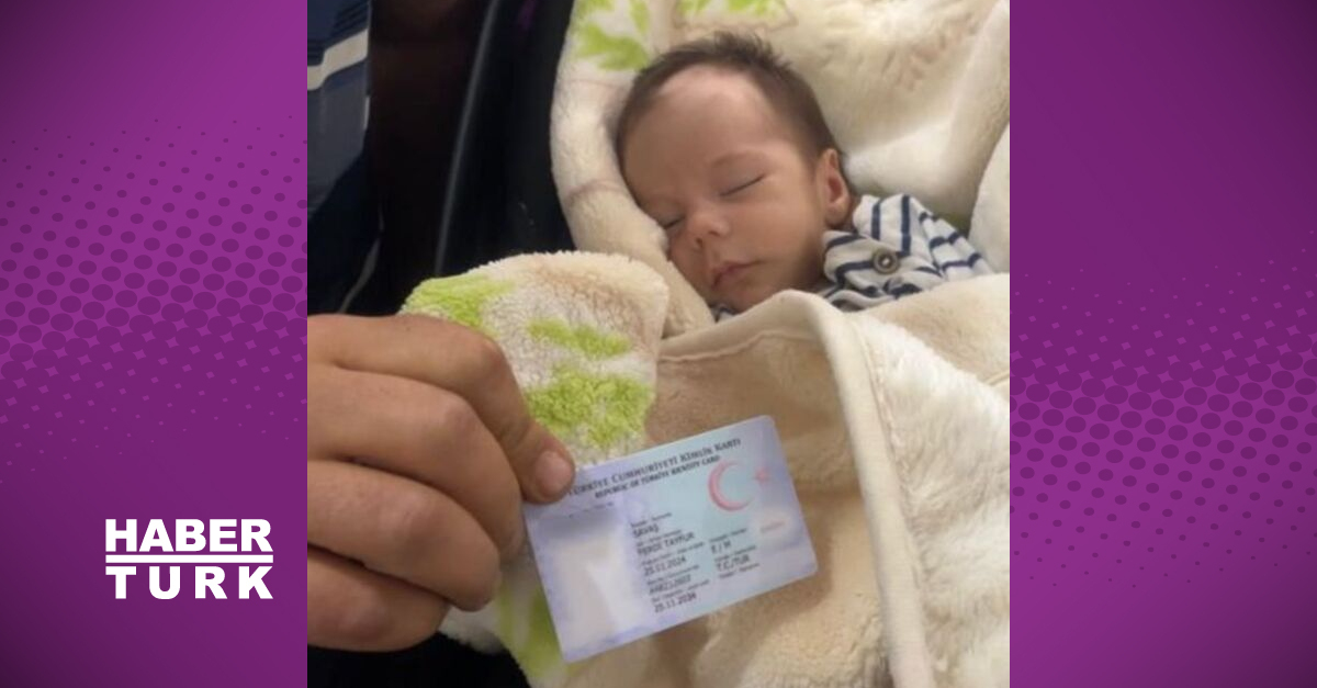 Bebeğine ‘Ferdi Tayfur’ ismini verdi