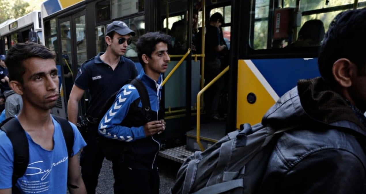 Yunanistan’dan gelen tur otobüsünde 6 düzensiz göçmen bulundu